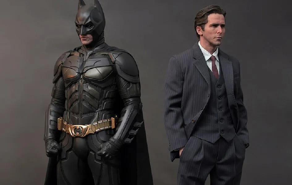 The Dark Knight - Batman Double Version 1/3 Scale Hyperreal Statue Set Premium Goods Vinyl Piece