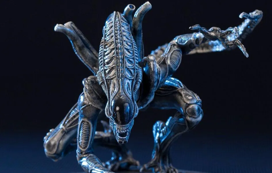 Whole Series Alien Warrior Drone ArtFx+ Statue by Kotobukiya