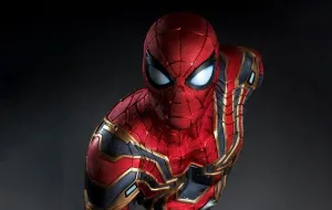 Avengers: Infinity War - Iron Spider 1:1 Scale Life Size Bust Spiritual Figure