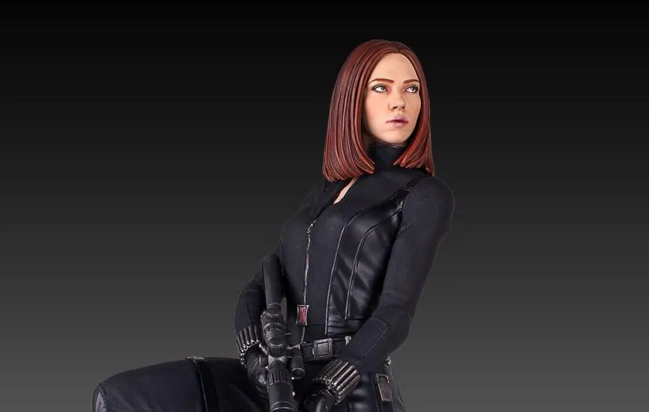 Black Widow 18" Statue by Gentle Giant Premium Goods