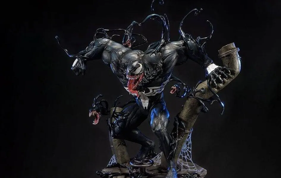 Light Up Feature Venom Dark Origin 1/4 Scale Statue - EXCLUSIVE