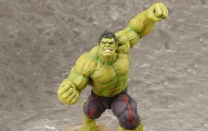 Action Model Avengers: Age Of Ultron HULK  ARTFX  STATUE by Kotobukiya