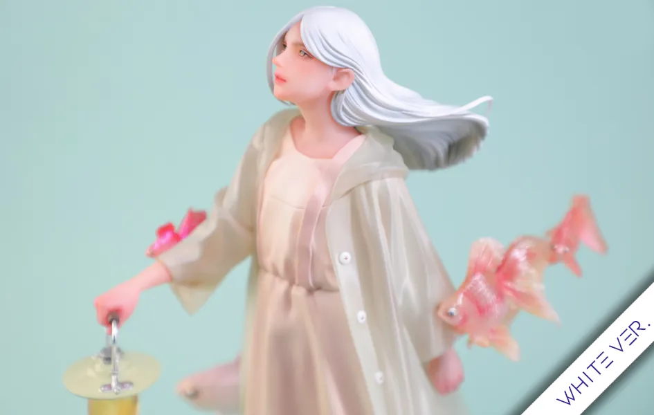 Vinyl Collection Into the Dark Forest White Ver. Statue