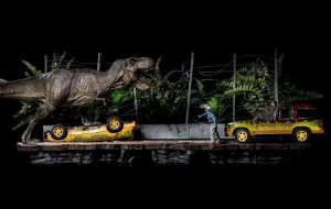 Jurassic Park - T-Rex Attack (Set A   Set B) BDS Art Scale 1/10 Holiday themed Spring Gift