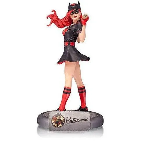 PVC Piece DC Bombshells BATWOMAN Statue by DC Comics