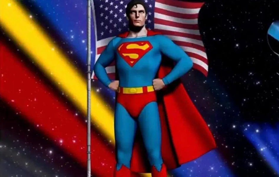 sustainable product Critically Acclaimed Superman (Christopher Reeve) 1/3 Scale Statue