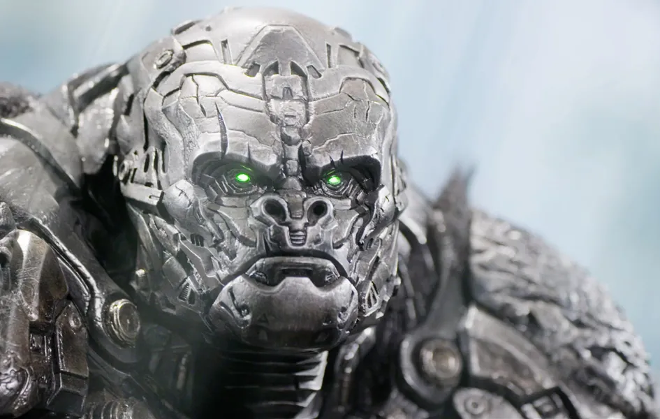 Transformers: Rise of the Beasts - Optimus Primal Statue She Shed