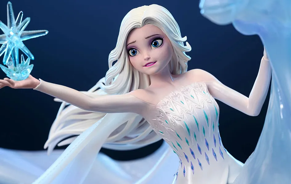 Collector Display Action Showcase Frozen II - Elsa Statue