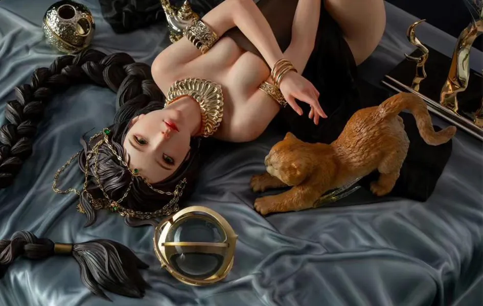 Ghostblade - Aeolian Treasure Statue Movie Decor