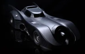World Collector Hot Toys 1/6 Scale Batmobile 1989 Movie Masterpiece