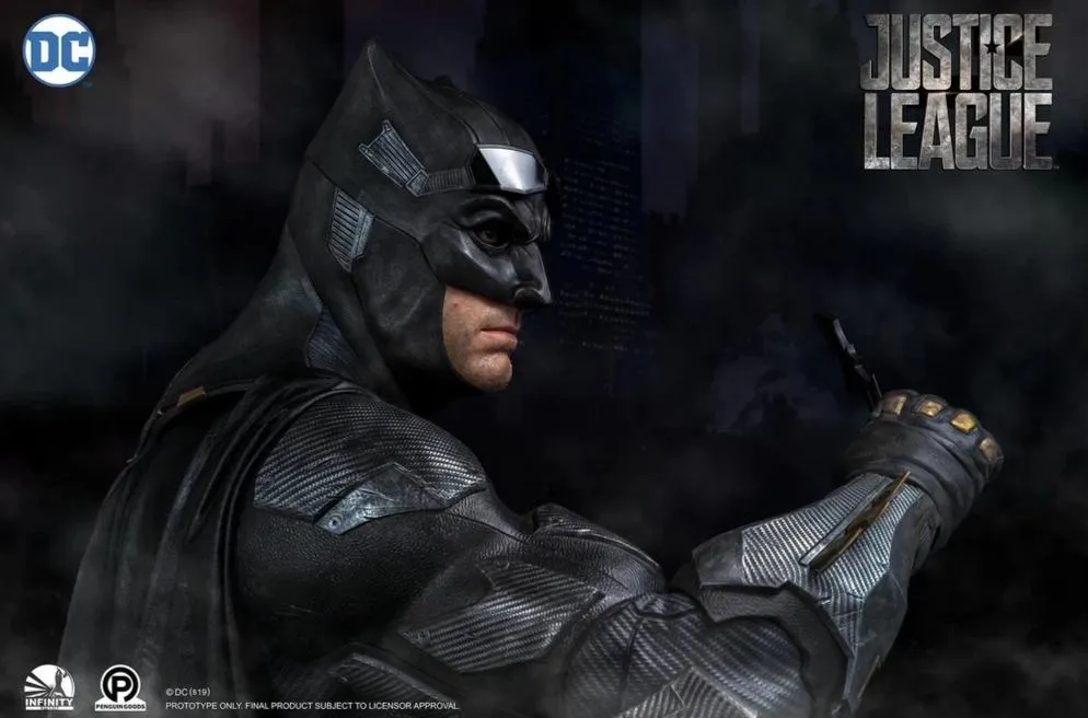 Character Figure promotional item Justice League: Batman Lifesize 1:1 Bust