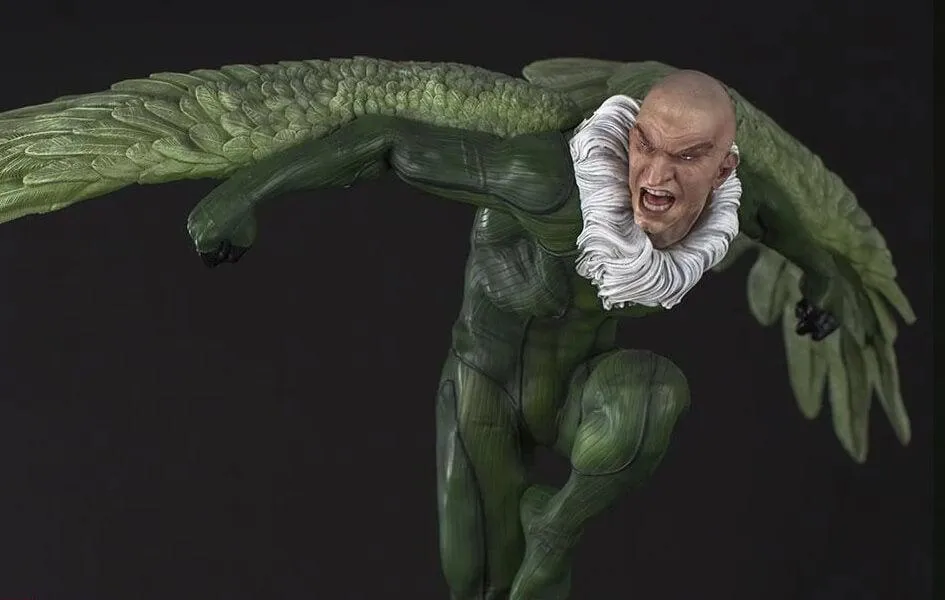 Vulture 1/4 Scale Statue Toy Figurine