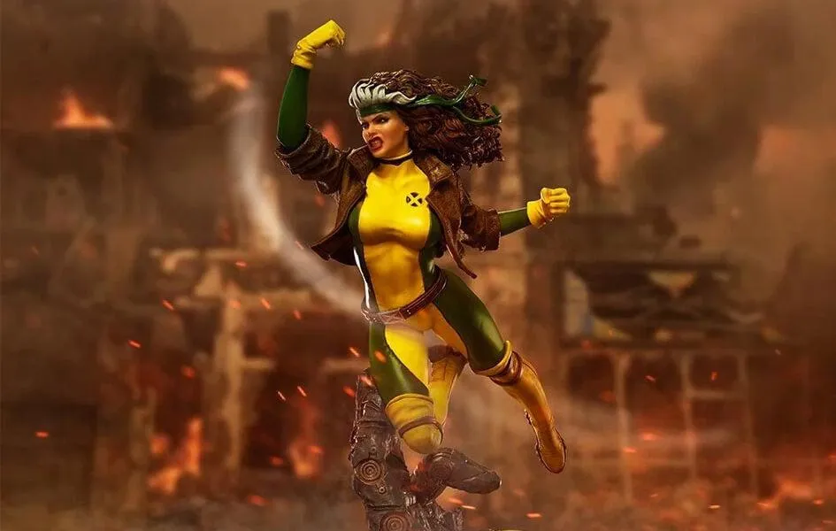 Marvel Comics Rogue Vs Sentinel Statue Miniature Product Designer Toy