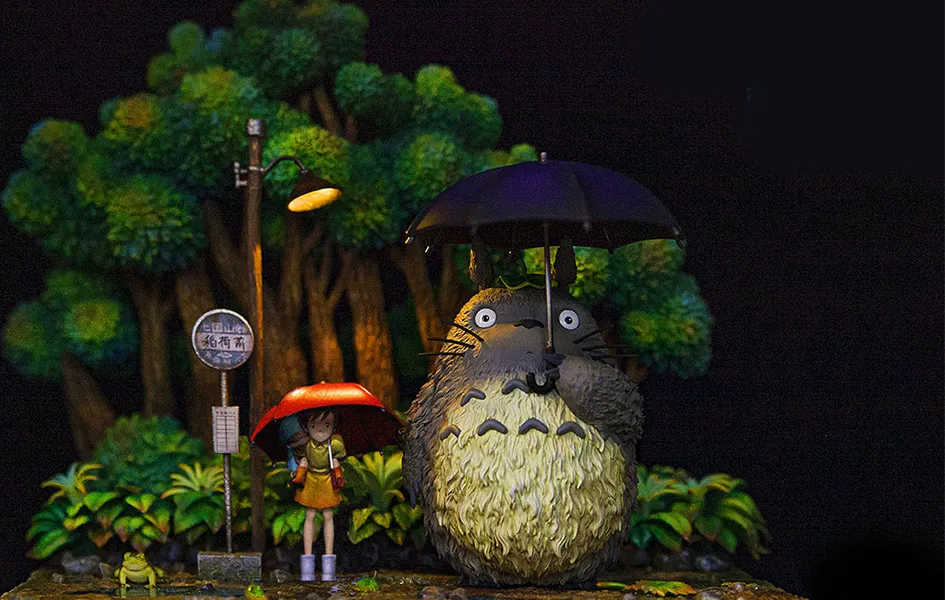 Universal Appeal Vinyl Decor My Neighbour Totoro - Bus Stop Statue