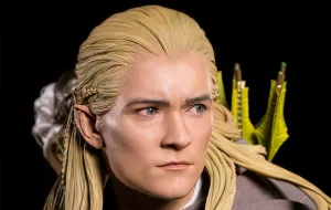 Gift Guide Vinyl Showcase Legolas Greenleaf 1/2 Scale Premium Statue - Polystone