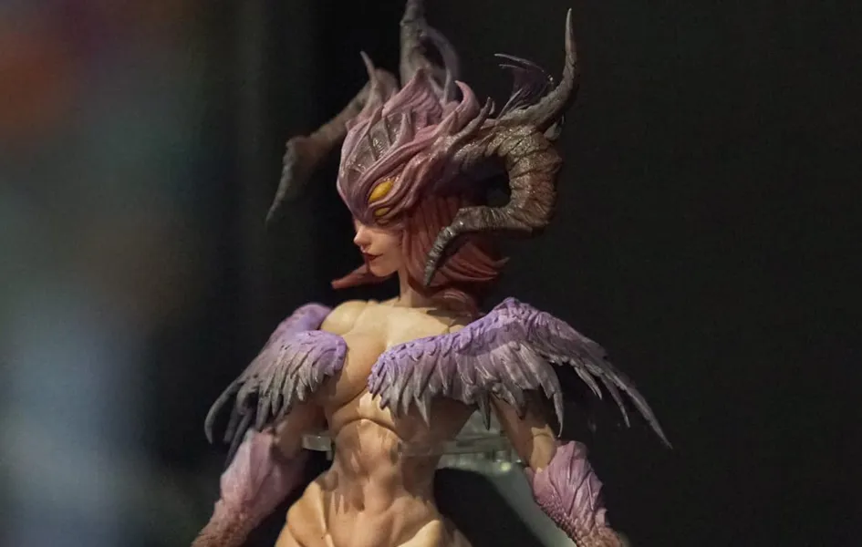 Superhero Toy Onw?cnan - The Harpy Morfig 1/12 Scale Figure