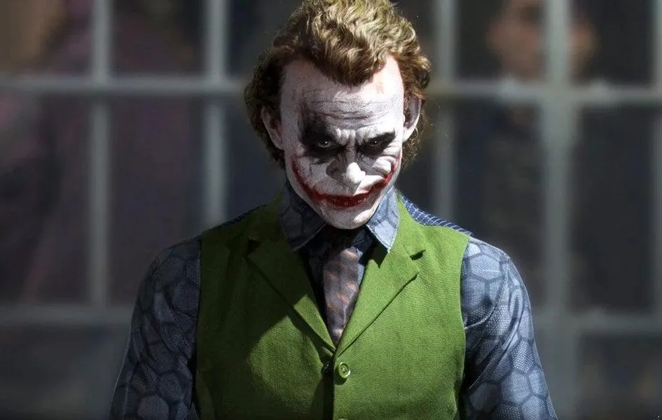 Retro Game Classical Statue Joker ( Heath Ledger ) 1:3 Scale Statue - Regular ( Sculpted Hair )