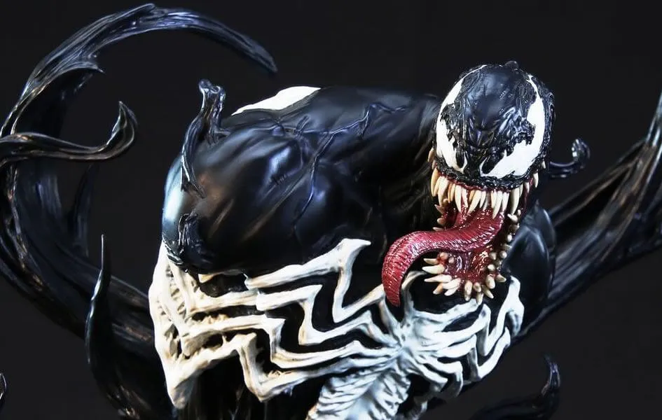 Venom 1/4 Scale Bust by XM STUDIOS - DISPLAYED Movie Character