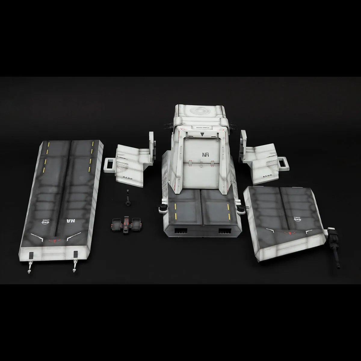 Gallery Worthy Realistic Model Nahel Argama Catapult Deck (1/144)