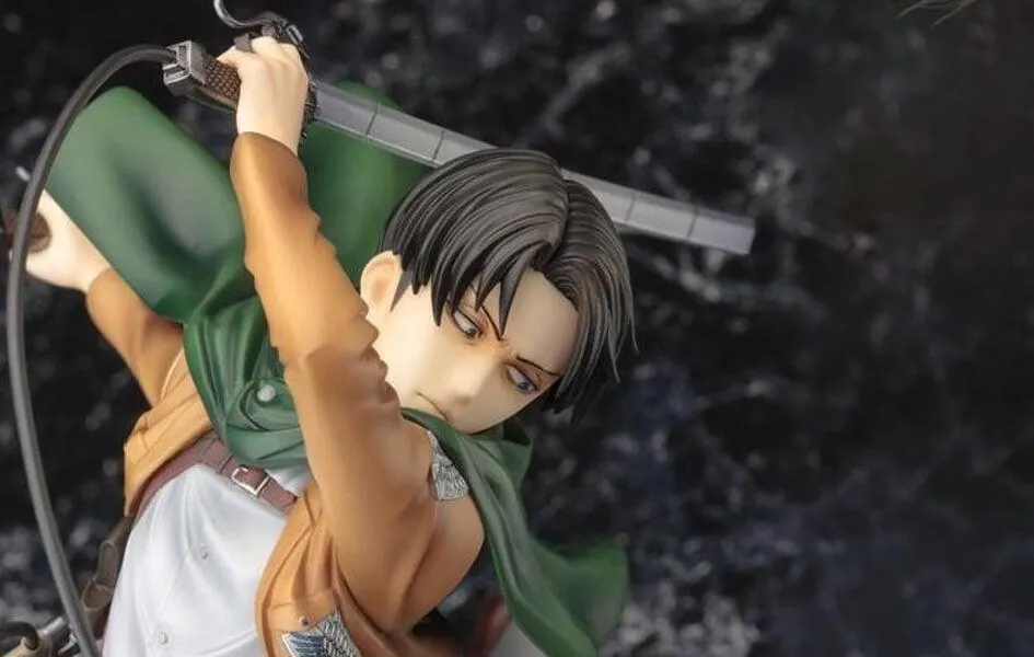 Shingeki no Kyojin (Attack On Titan) LEVI ArtFx J Statue Figure by Kotobukiya Miniature Figure