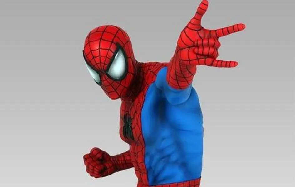 Marvel Amazing Spider-Man Red & Blue Mini Bust by Gentle Giant Art Series
